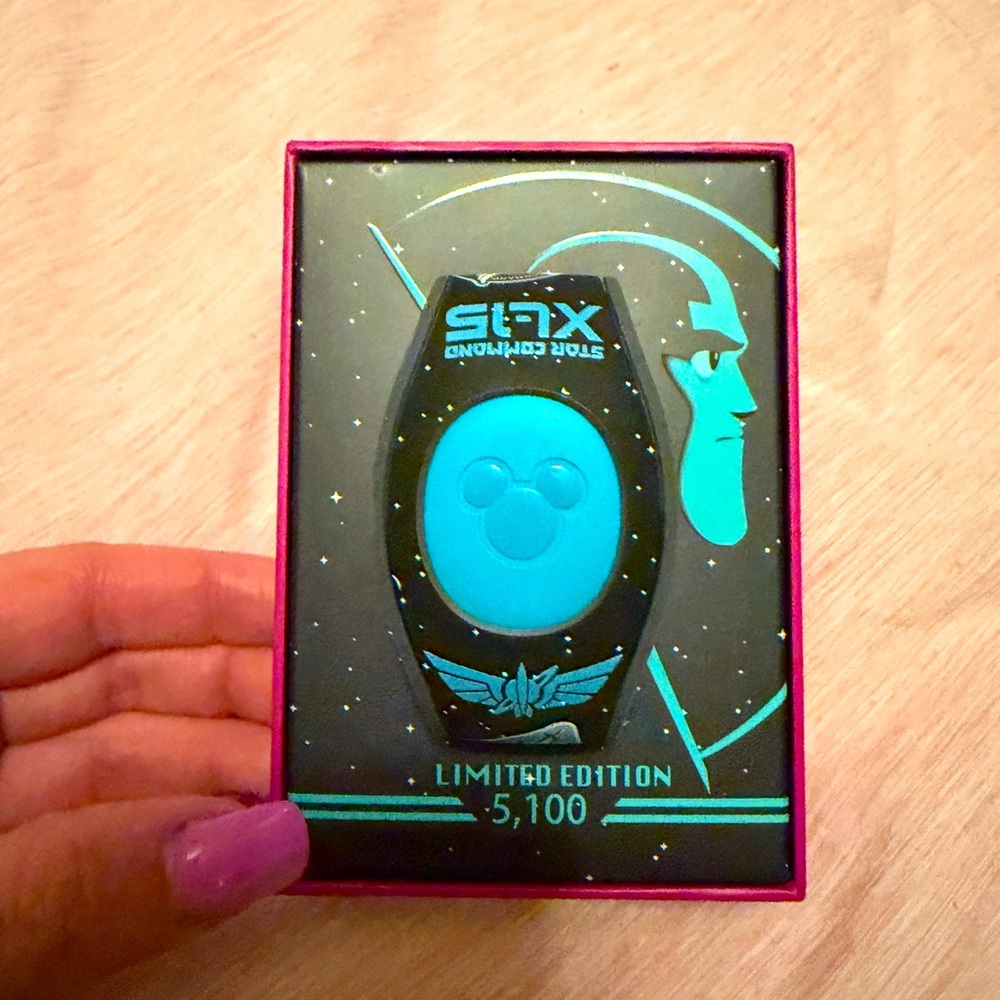 Disney Limited Edition MagicBand - Teal & Black (Star Command XL-15)